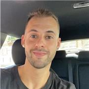 Soy entrenador personal y nutricionista.
Preparo diversos objetivos, tanto oposiciones como méritos propios, siempre deforma dinámica y divertida. También hago deportes de contacto